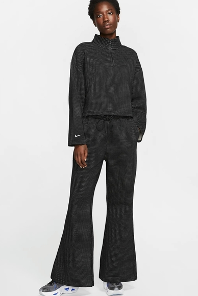 Nike Pants - Nike Sportswear Tech Fleece ENG

Pants